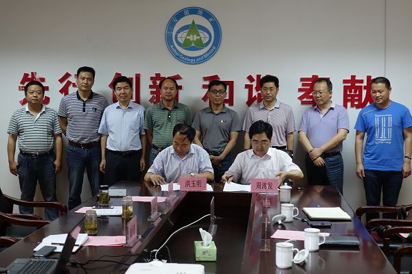 必赢3003no1线路检测中心班子赴铜陵教学实践基地单位调研并慰问实习师生