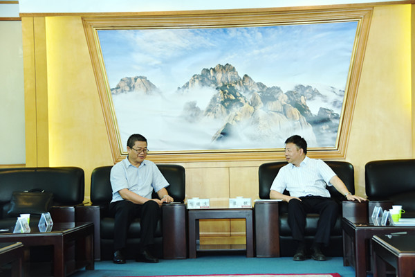 必赢3003no1线路检测中心与东江环保股份有限公司战略合作商讨会在必赢官网召开
